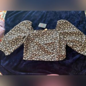 Levi's Black Floral Puff-Sleeve Crop Blouse